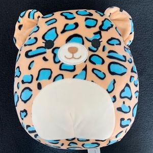 Squishmallow Liv Leopard💙